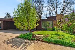 316 Oxford Rd, Waukesha, WI 53186 - Photo 7