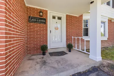 1633  Spruce St, Grafton, WI 53024 - Photo 3