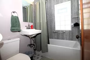 2513 N 57th St, Milwaukee, WI 53210 - Photo 13