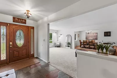14675  Santa Rosa Dr, Brookfield, WI 53005 - Photo 17