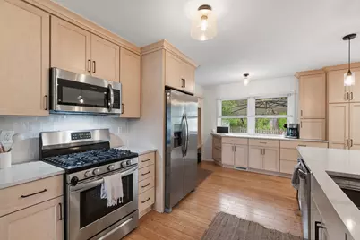 14675  Santa Rosa Dr, Brookfield, WI 53005 - Photo 5