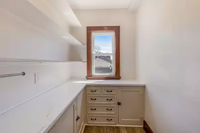 2808 S Greeley Ave, Milwaukee, WI 53207 - Photo 11