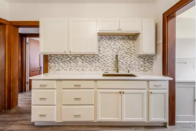 2808 S Greeley Ave, Milwaukee, WI 53207 - Photo 9