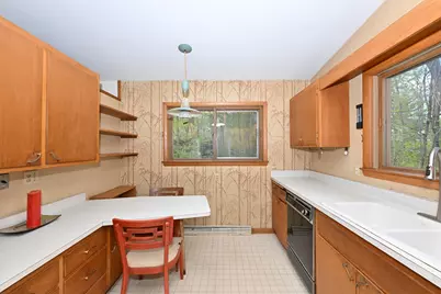 4108 W Woodward Dr, Franklin, WI 53132 - Photo 7