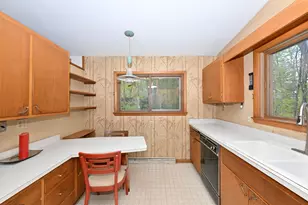 4108 W Woodward Dr, Franklin, WI 53132 - Photo 7