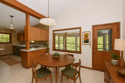 4108 W Woodward Dr, Franklin, WI 53132 - Photo 9