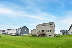 W201N5523 Magnolia Ln, Menomonee Falls, WI 53051 - Photo 43
