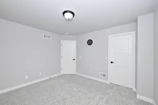 W201N5523 Magnolia Ln, Menomonee Falls, WI 53051 - Photo 35