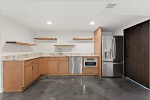 10541 S McGraw Dr, Oak Creek, WI 53154 - Photo 23