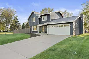 10541 S McGraw Dr, Oak Creek, WI 53154 - Photo 31