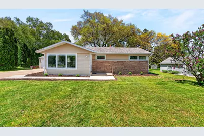 2965 N 124th St, Brookfield, WI 53005 - Photo 3
