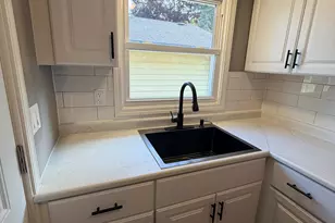 4554 N 49th St, Milwaukee, WI 53218 - Photo 7