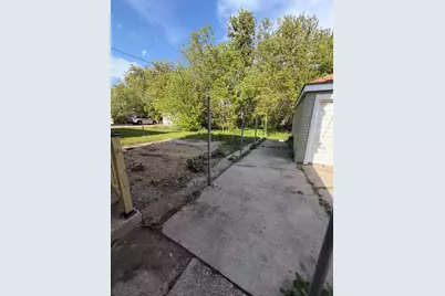 4706 N 57th St, Milwaukee, WI 53218 - Photo 5