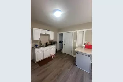 2850 N 51st St #2852, Milwaukee, WI 53210 - Photo 9