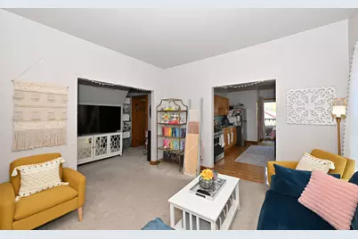 2440 S Wentworth Ave, Milwaukee, WI 53207 - Photo 11
