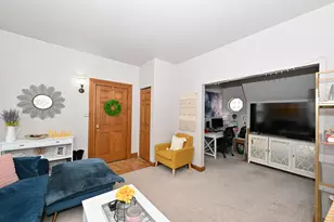 2440 S Wentworth Ave, Milwaukee, WI 53207 - Photo 5