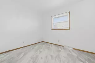 5419 Marboro Dr, Racine, WI 53406 - Photo 13