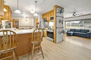 16500 Willow Ridge Ln, Brookfield, WI 53005 - Photo 13