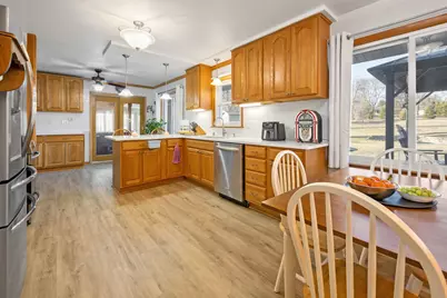 16500  Willow Ridge Ln, Brookfield, WI 53005 - Photo 9