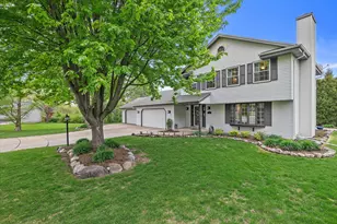 8450 S Heritage Ct, Oak Creek, WI 53154 - Photo 1