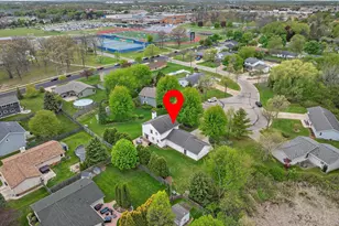 8450 S Heritage Ct, Oak Creek, WI 53154 - Photo 43