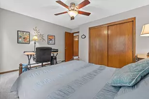 8450 S Heritage Ct, Oak Creek, WI 53154 - Photo 29