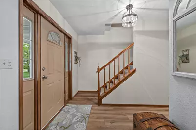 8450 S Heritage Ct, Oak Creek, WI 53154 - Photo 15