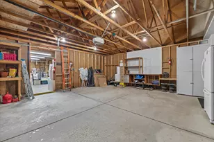 8450 S Heritage Ct, Oak Creek, WI 53154 - Photo 23