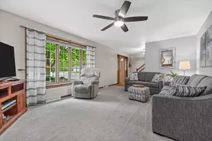 8450 S Heritage Ct, Oak Creek, WI 53154 - Photo 19