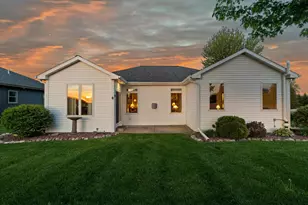 202 Meadow Ct, Delavan, WI 53115 - Photo 31
