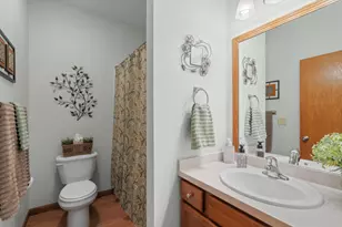 202 Meadow Ct, Delavan, WI 53115 - Photo 19