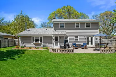 2401 W Manchester Ave, Milwaukee, WI 53221 - Photo 27