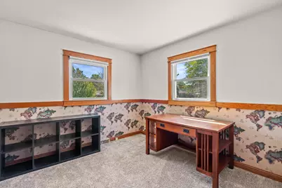 2401 W Manchester Ave, Milwaukee, WI 53221 - Photo 19