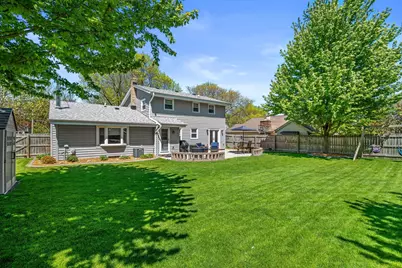 2401 W Manchester Ave, Milwaukee, WI 53221 - Photo 29