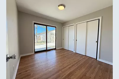 1010  Shorecrest Dr, Racine, WI 53402 - Photo 11