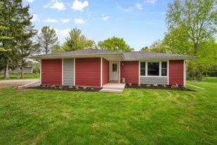 3013 El Camino Dr, Jackson, WI 53012 - Photo 1