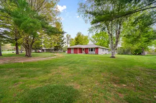 3013 El Camino Dr, Jackson, WI 53012 - Photo 3