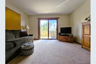 6440 S Crabapple Ct #4, Oak Creek, WI 53154 - Photo 13
