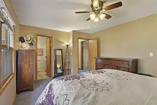 8050 Gina Dr, Racine, WI 53406 - Photo 13