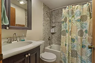 8050 Gina Dr, Racine, WI 53406 - Photo 11