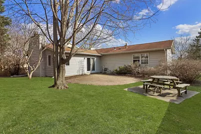 8050  Gina Dr, Racine, WI 53406 - Photo 21