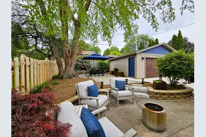 2456 N 82nd St, Wauwatosa, WI 53213 - Photo 11