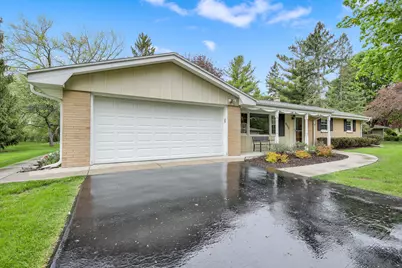 16035  Luella Dr, Brookfield, WI 53005 - Photo 5