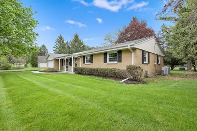 16035  Luella Dr, Brookfield, WI 53005 - Photo 7