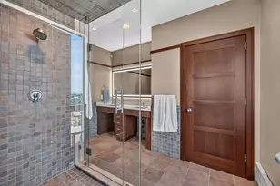 1522 N Prospect Ave, Milwaukee, WI 53202 - Photo 37