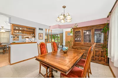 4327 N 99th St, Wauwatosa, WI 53222 - Photo 9