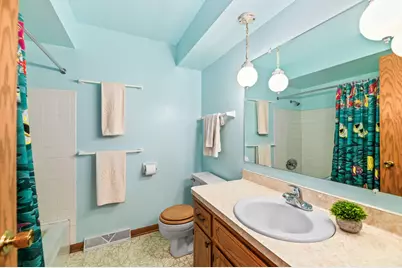 4327 N 99th St, Wauwatosa, WI 53222 - Photo 17