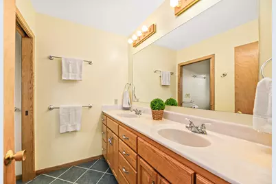 4327 N 99th St, Wauwatosa, WI 53222 - Photo 21