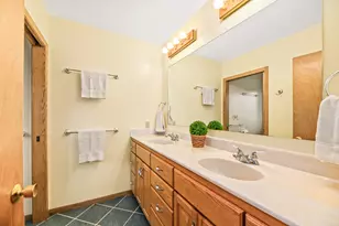 4327 N 99th St, Wauwatosa, WI 53222 - Photo 21