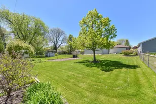 4642 N 101st St, Wauwatosa, WI 53225 - Photo 31